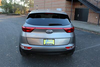 2018 Kia Sportage LX   - Photo 8 - Salem, OR 97317