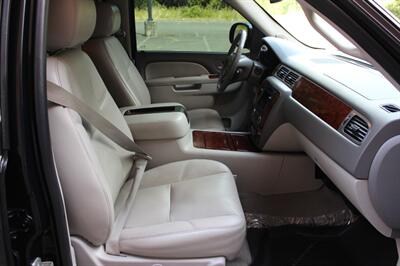 2010 Chevrolet Tahoe LTZ   - Photo 18 - Salem, OR 97317