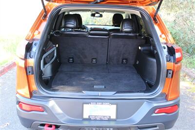 2016 Jeep Cherokee Trailhawk   - Photo 15 - Salem, OR 97317