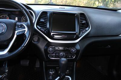 2016 Jeep Cherokee Trailhawk   - Photo 14 - Salem, OR 97317