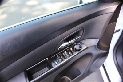 2013 Chevrolet Cruze 2LT Auto - Photo 11 - Salem, OR 97317