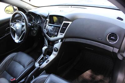 2013 Chevrolet Cruze 2LT Auto - Photo 16 - Salem, OR 97317