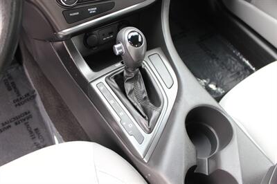 2013 Kia Optima LX - Photo 12 - Salem, OR 97317
