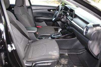2019 Kia Forte S   - Photo 17 - Salem, OR 97317