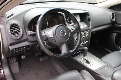 2011 Nissan Maxima 3.5 SV   - Photo 9 - Salem, OR 97317