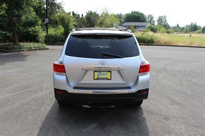 2013 Toyota Highlander   - Photo 8 - Salem, OR 97317
