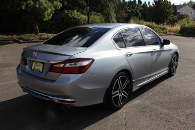 2016 Honda Accord Sport   - Photo 4 - Salem, OR 97317