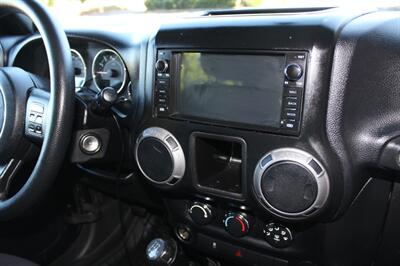 2014 Jeep Wrangler Sport S   - Photo 16 - Salem, OR 97317