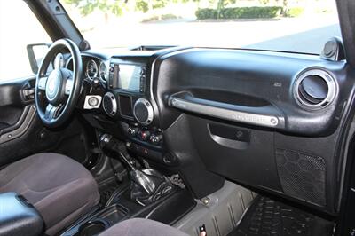 2014 Jeep Wrangler Sport S   - Photo 15 - Salem, OR 97317