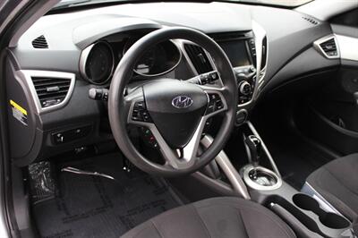 2012 Hyundai VELOSTER DCT   - Photo 9 - Salem, OR 97317