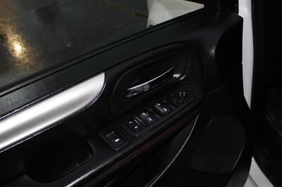 2016 Dodge Grand Caravan R/T - Photo 11 - Salem, OR 97317
