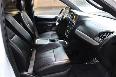 2016 Dodge Grand Caravan R/T - Photo 17 - Salem, OR 97317