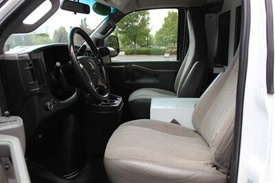 2018 Chevrolet Express 3500   - Photo 10 - Salem, OR 97317