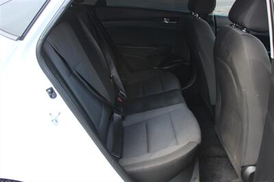 2019 Hyundai Accent SE - Photo 15 - Salem, OR 97317