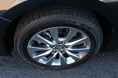 2017 Toyota Camry XLE   - Photo 18 - Salem, OR 97317