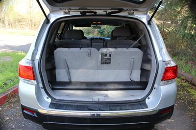2012 Toyota Highlander SE   - Photo 15 - Salem, OR 97317