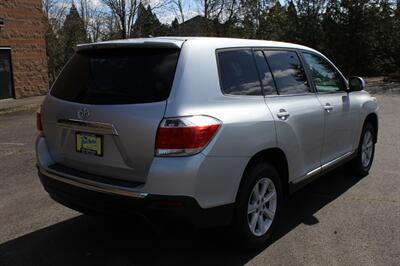 2012 Toyota Highlander SE   - Photo 4 - Salem, OR 97317