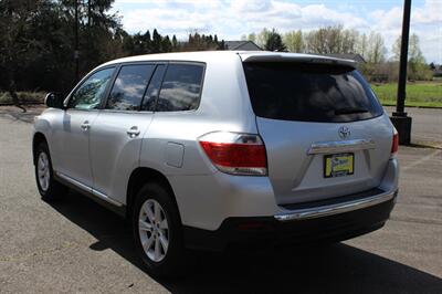 2012 Toyota Highlander SE   - Photo 3 - Salem, OR 97317