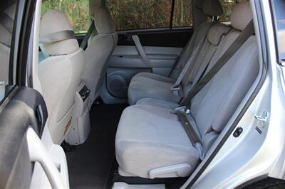 2012 Toyota Highlander SE   - Photo 13 - Salem, OR 97317