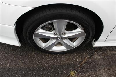 2011 Toyota Camry SE V6   - Photo 19 - Salem, OR 97317