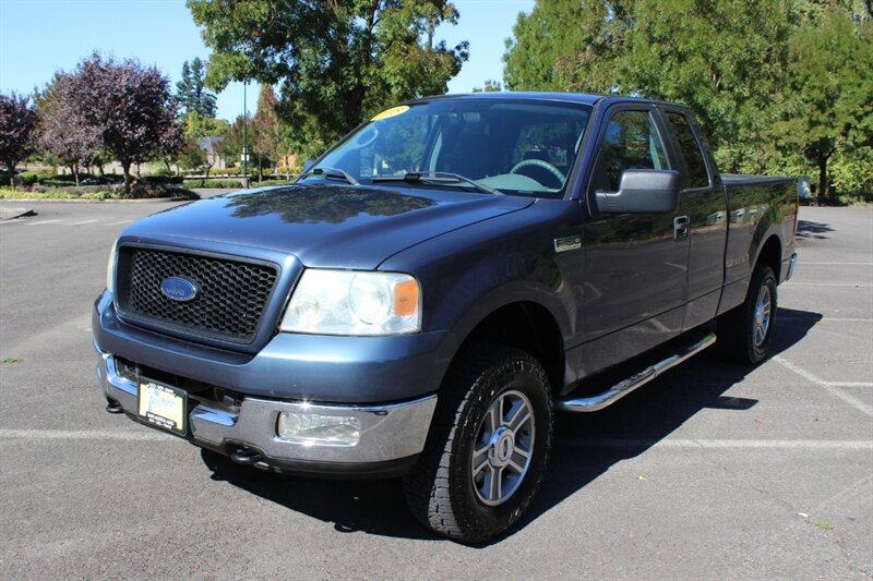 2005 Ford F-150 XLT photo 2