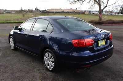2012 Volkswagen Jetta SE PZEV   - Photo 3 - Salem, OR 97317