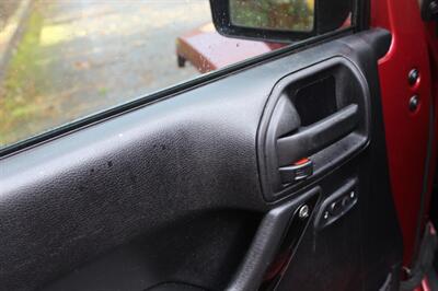 2012 Jeep Wrangler Unlimited Sahara   - Photo 11 - Salem, OR 97317