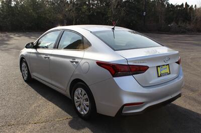 2020 Hyundai Accent SE   - Photo 3 - Salem, OR 97317