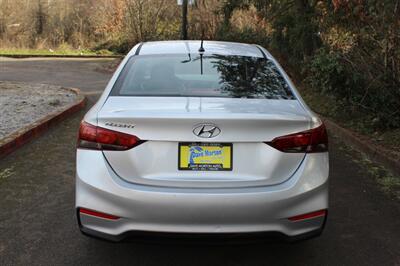 2020 Hyundai Accent SE   - Photo 8 - Salem, OR 97317