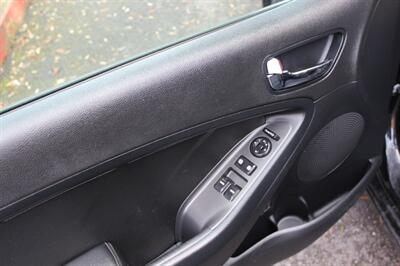 2015 Kia Forte EX  Koup - Photo 11 - Salem, OR 97317