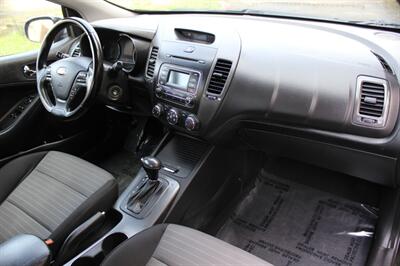 2015 Kia Forte EX  Koup - Photo 14 - Salem, OR 97317