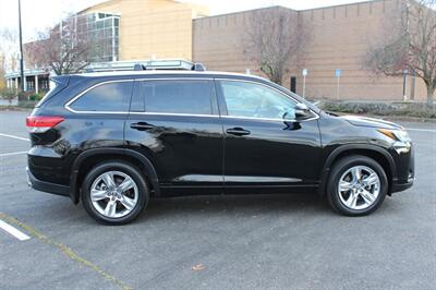 2017 Toyota Highlander Limited   - Photo 5 - Salem, OR 97317