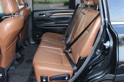 2017 Toyota Highlander Limited   - Photo 13 - Salem, OR 97317