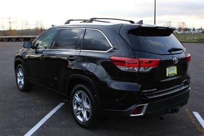 2017 Toyota Highlander Limited   - Photo 3 - Salem, OR 97317