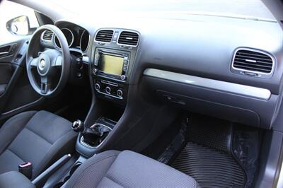 2012 Volkswagen Golf 2.5L PZEV - Photo 16 - Salem, OR 97317