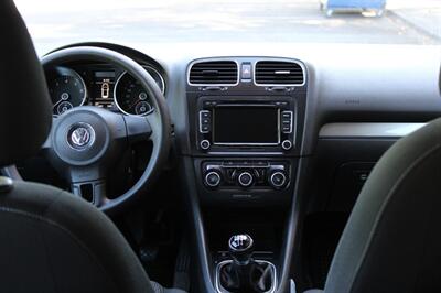 2012 Volkswagen Golf 2.5L PZEV - Photo 13 - Salem, OR 97317