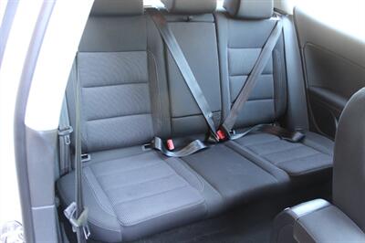 2012 Volkswagen Golf 2.5L PZEV - Photo 15 - Salem, OR 97317