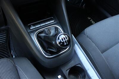 2012 Volkswagen Golf 2.5L PZEV - Photo 12 - Salem, OR 97317