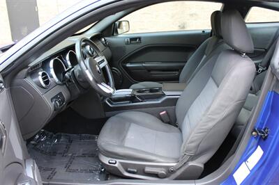 2005 Ford Mustang V6 Deluxe - Photo 10 - Salem, OR 97317