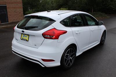 2018 Ford Focus SE   - Photo 4 - Salem, OR 97317