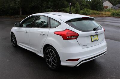 2018 Ford Focus SE   - Photo 3 - Salem, OR 97317