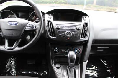 2018 Ford Focus SE   - Photo 14 - Salem, OR 97317
