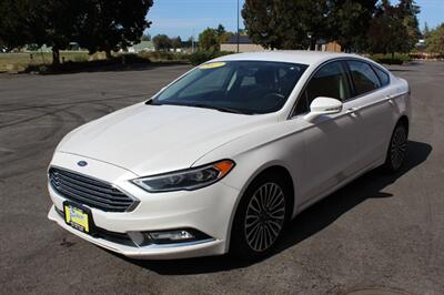 2017 Ford Fusion SE - Photo 2 - Salem, OR 97317