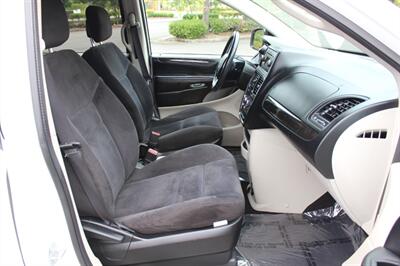 2014 Dodge Grand Caravan SXT Plus   - Photo 19 - Salem, OR 97317