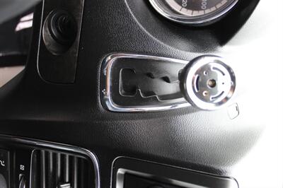 2014 Dodge Grand Caravan SXT Plus   - Photo 12 - Salem, OR 97317