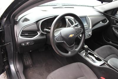 2017 Chevrolet Malibu LS   - Photo 9 - Salem, OR 97317