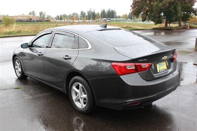 2017 Chevrolet Malibu LS   - Photo 3 - Salem, OR 97317