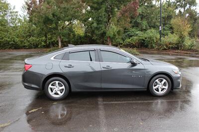 2017 Chevrolet Malibu LS   - Photo 5 - Salem, OR 97317