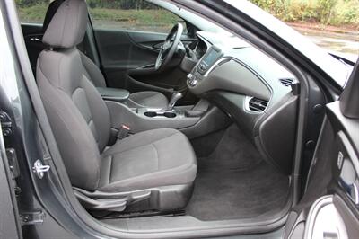 2017 Chevrolet Malibu LS   - Photo 17 - Salem, OR 97317
