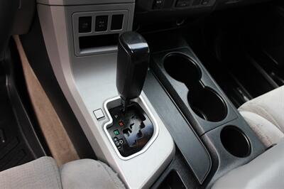 2008 Toyota Sequoia SR5   - Photo 12 - Salem, OR 97317